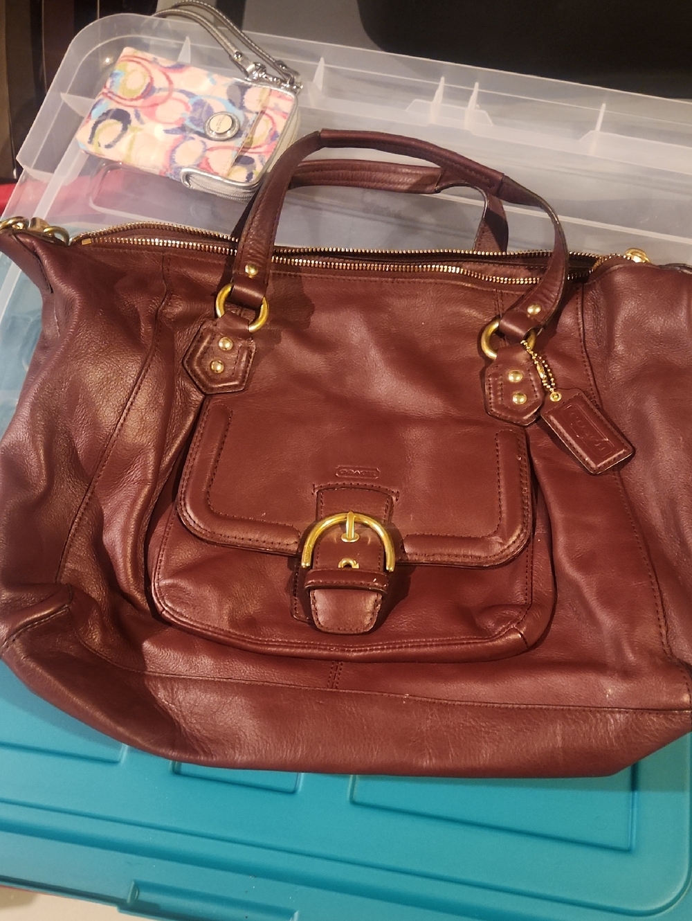 Really nice LARGE leather bag. The color is more maroon than a true purple